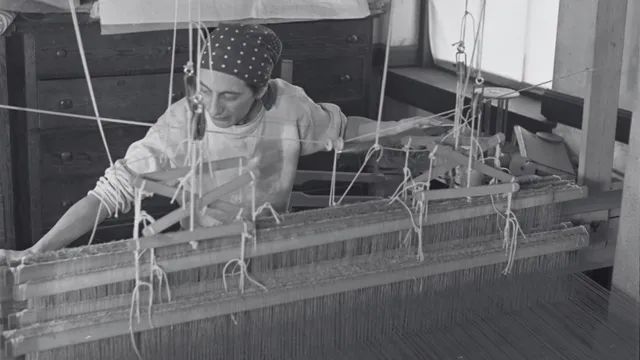 Anni Albers holds first solo weaving exhibition at New York’s Museum of Modern Art